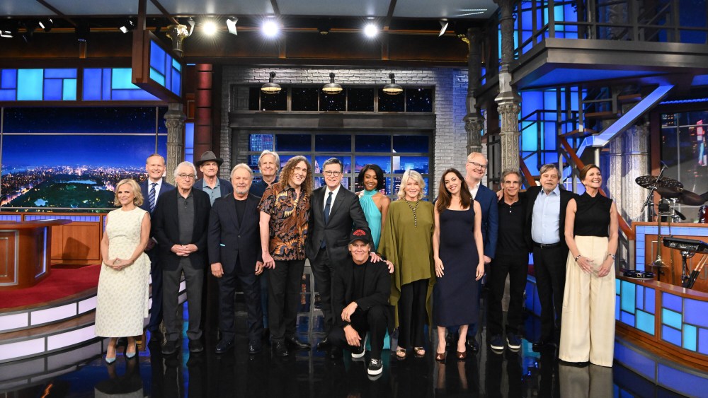 The Late Show: Stephen Colbert Brings Out Robert De Niro, Martha Stewart