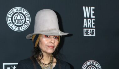 Linda Perry Says Green Day Dropped Her From Planned Album Work