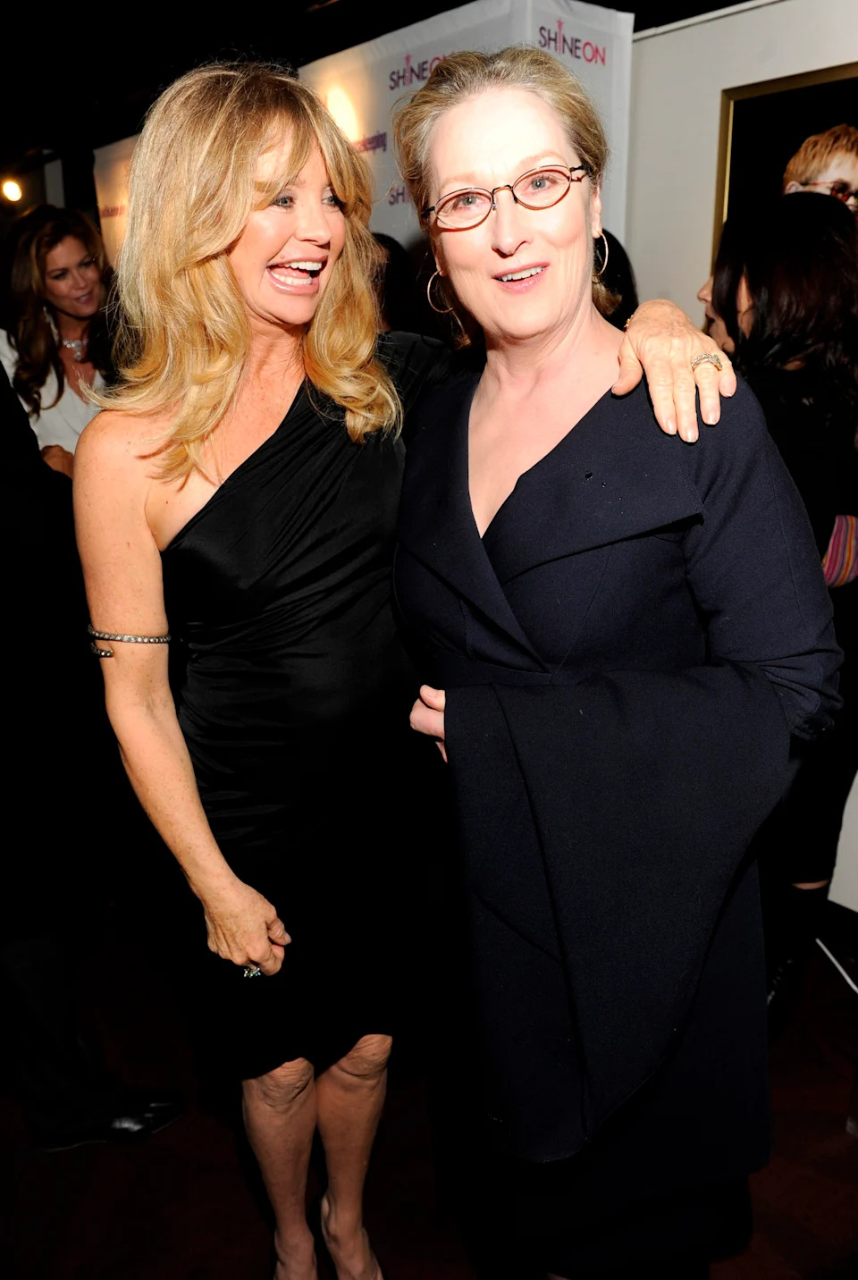 GettyImages-112088450Meryl-Streep-Had-Beef-With-Goldie-Hawn-on-Death-Becomes-Her-Set.jpg