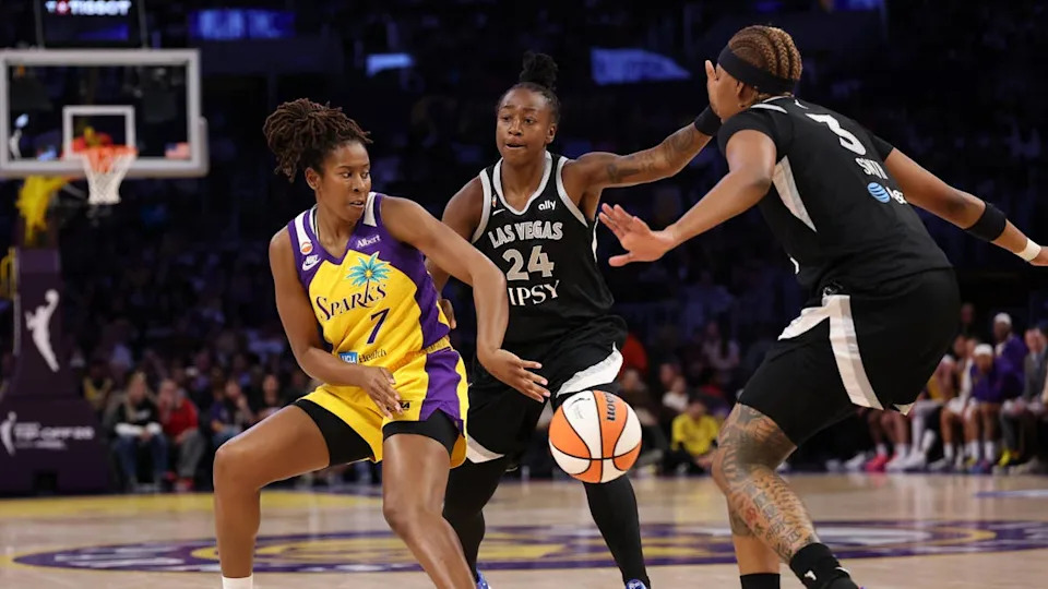 Los Angeles Sparks guard Ariel Atkins (7)Kiyoshi Mio-Imagn Images