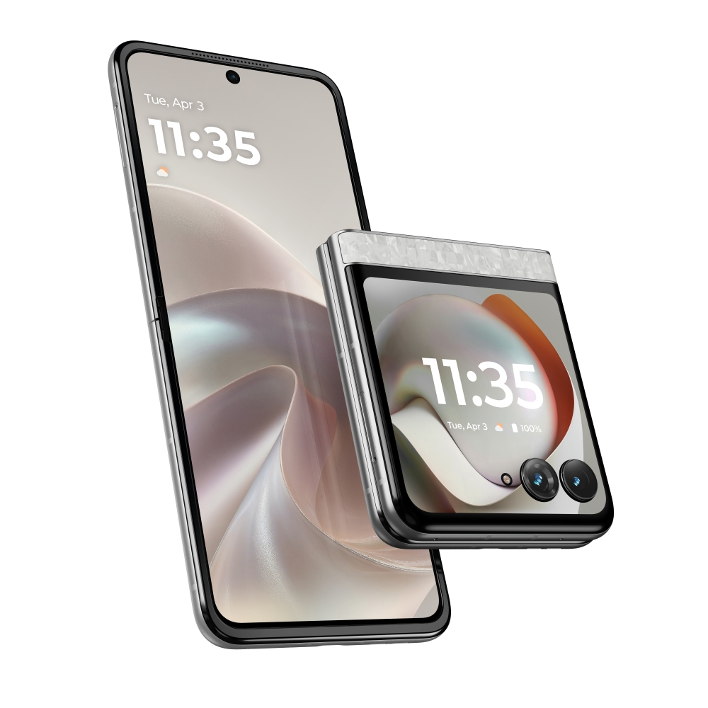 Motorola Razr 2026 render