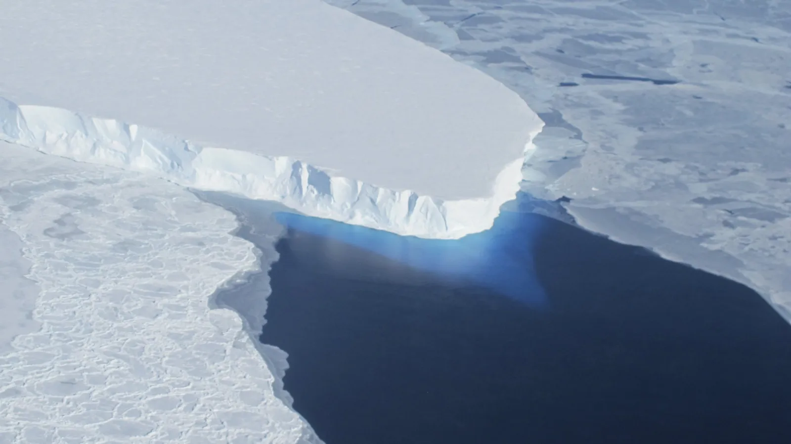 03_22_antarctica_glacier_01