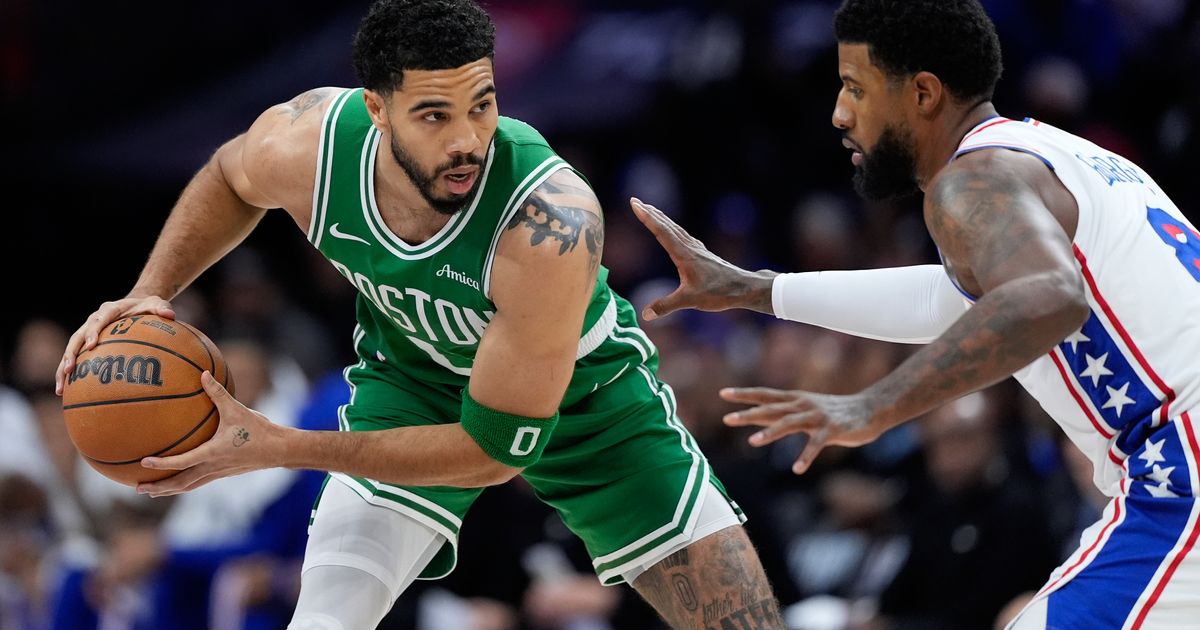 Celtics star Jayson Tatum ruled out of Game 7 with left knee stiffness :: WRAL.com
