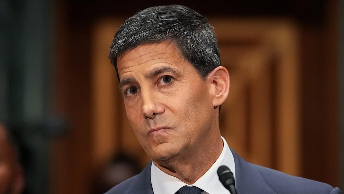 48% of retirees can't sustain their lifestyle — and Kevin Warsh's expected Fed rate cut could make it worse