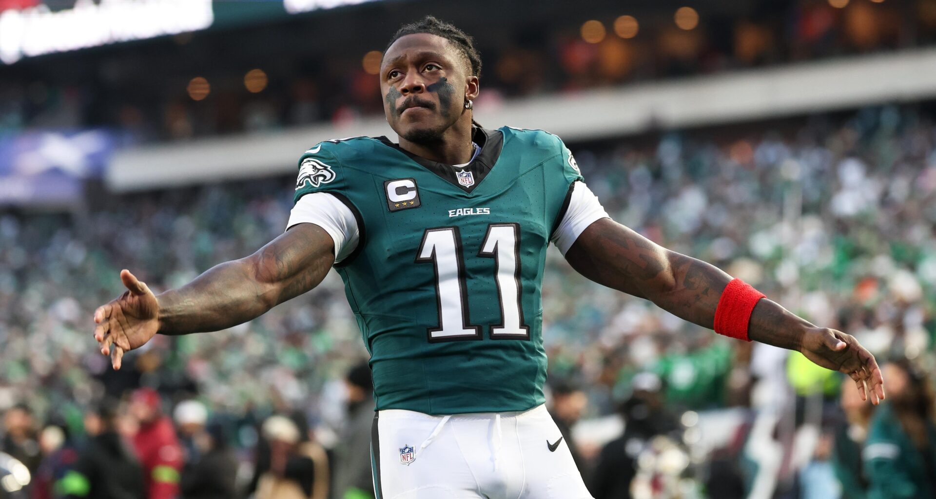 New A.J. Brown Trade Rumors on Patriots' Confidence, Timeline for Deal and Eagles Draft Picks