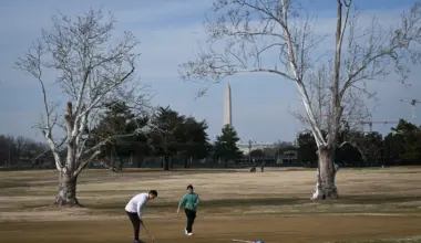 Watchdog group asks judge to halt Trump’s plan for East Potomac Golf Links - The Washington Post