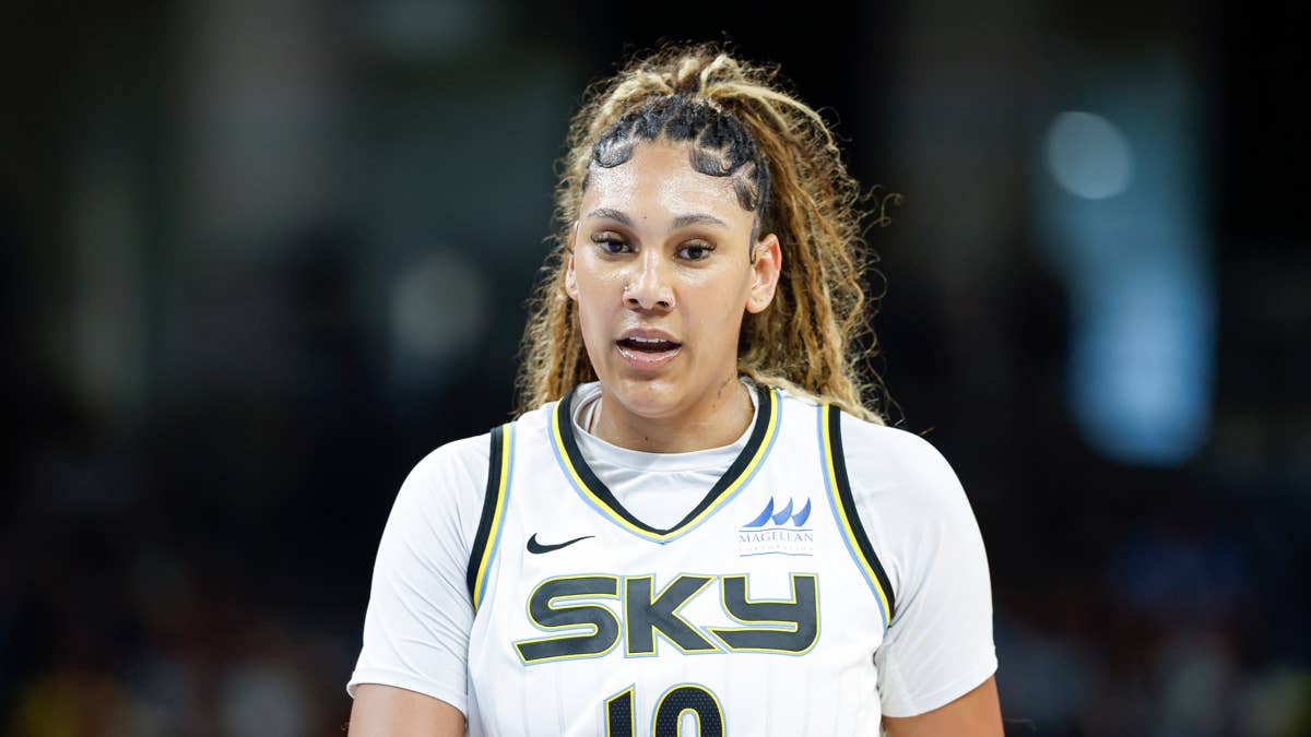 Coach Marsh Defends Kamilla Cardoso Amid Chicago Sky's Three-Game Losing Streak