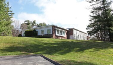 Prospective buyer plans medical office, fitness uses for former Simsbury school property