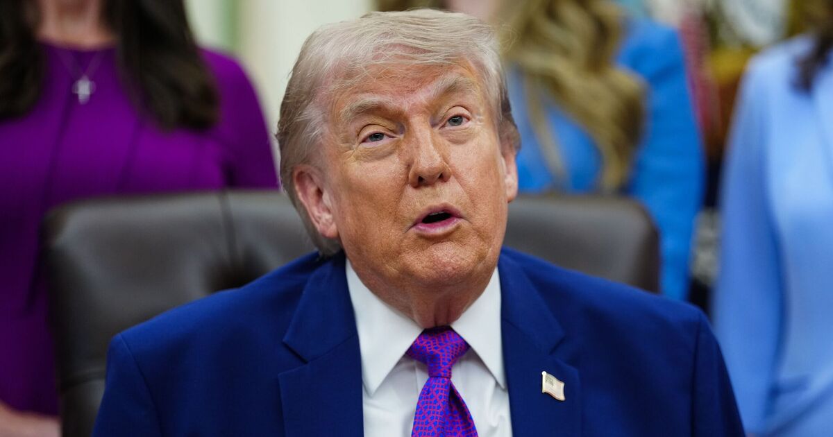 Trump gushes that President Xi runs China with an 'iron fist' - Politics - News