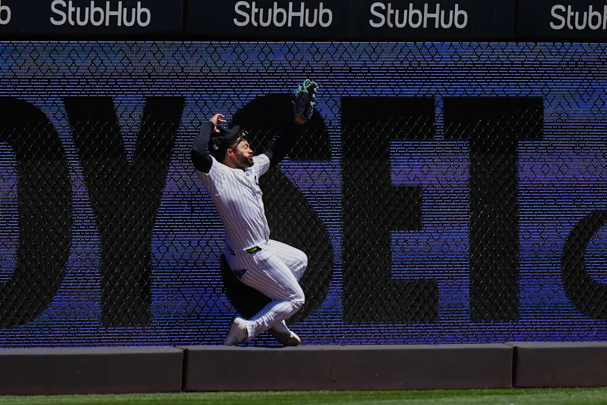 Yankees' Giancarlo Stanton takes a key recovery step, running outside as club awaits his return
