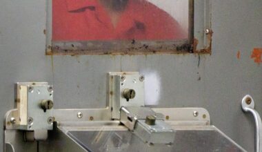 In SC, lack of mental health care funnels people into jails