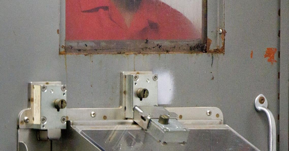 In SC, lack of mental health care funnels people into jails
