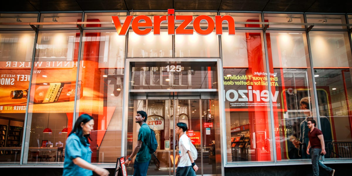 Verizon Cuts Hundreds of Jobs in Latest Round of Layoffs