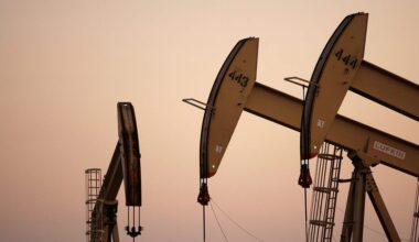 Oil Headed for 'Point of No Return' by Early June, Research Firm Says