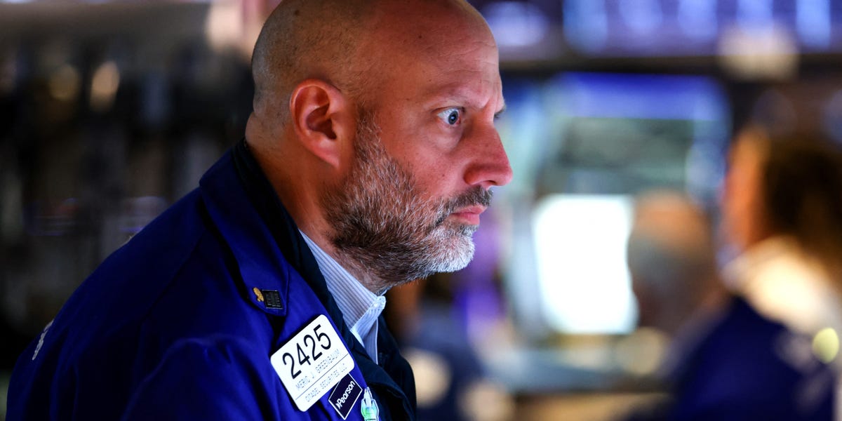 Economy to See Negative Growth Shock, Sticky Inflation, JPMorgan Warns