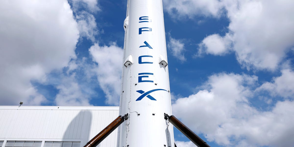 Elon Musk Says SpaceX Only Has 180-Day Agreement With Anthropic