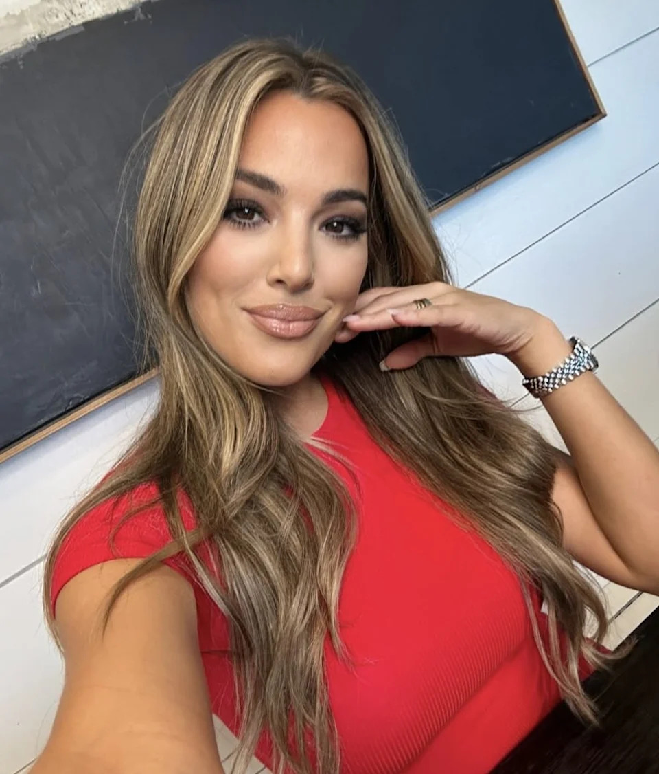 "Selling the OC" star Alex Hall is reportedly planning to jump ship from the hit reality show and swim on over to rival Netflix show "Selling Sunset"—after the streaming giant axed nearly half of its cast. <span class="image-credit">(alexhalloc/Instagram)</span>
