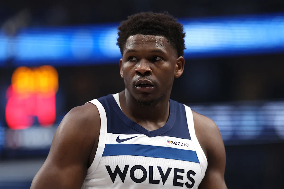 Anthony Edwards reportedly expected to play in Timberwolves-Spurs Game 1