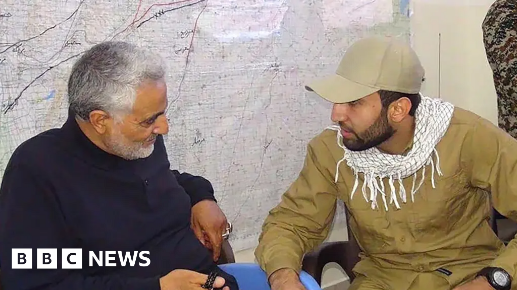 US charges Iraqi militia commander with terrorism offences - BBC