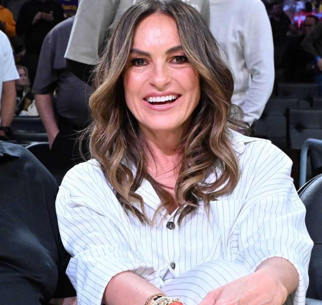 Mariska Hargitay Unveils New Haircut Ahead of Broadway Debut