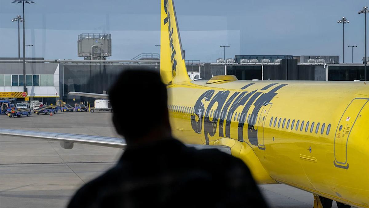 Spirit Airlines employees, adrift with no severance or healthcare, turn to GoFundMe after company’s collapse