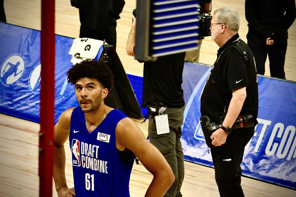 Duke forward Cameron Boozer focuses on the target during his second maximum vertical jump attempt. (Kevin Lu/MEDILL) 