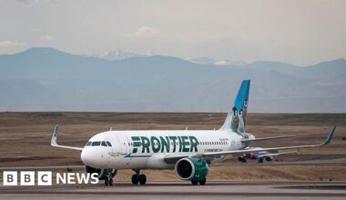 Frontier plane hit and killed pedestrian on the runway in Denver - BBC