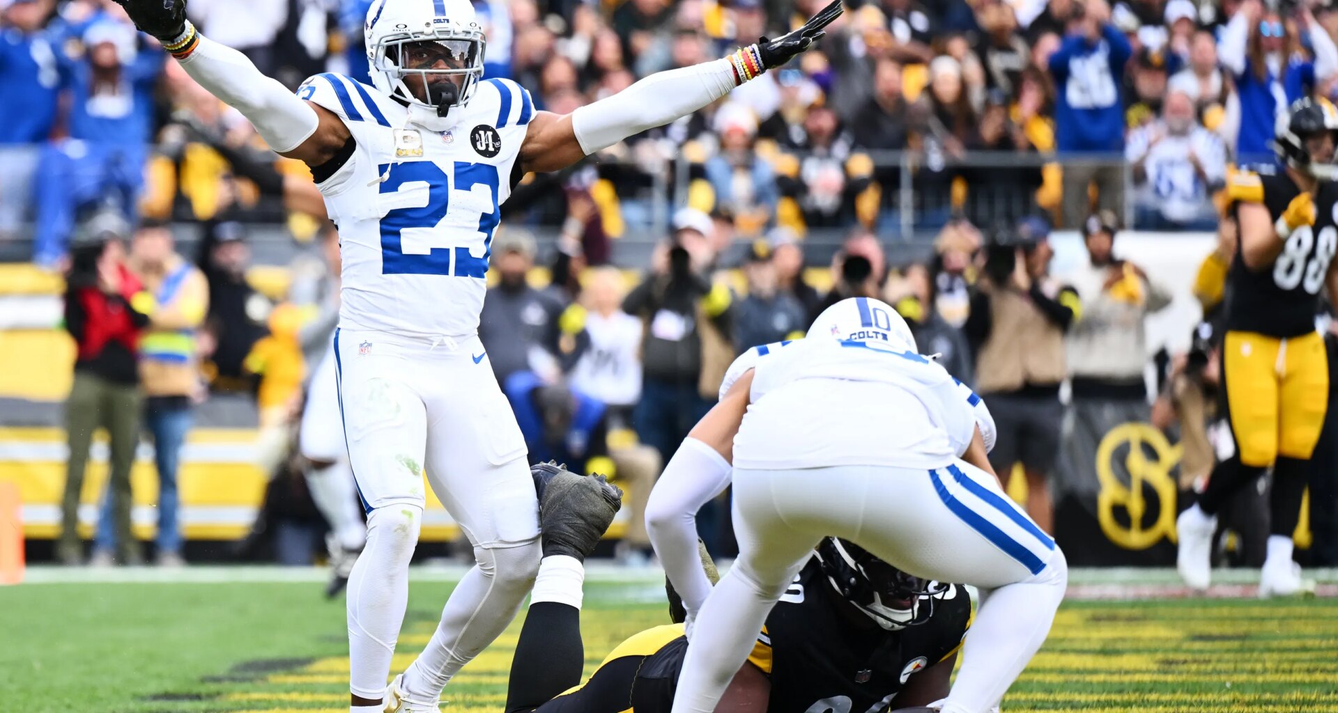 Colts release Pro Bowl safety Kenny Moore, 49ers should have interest
