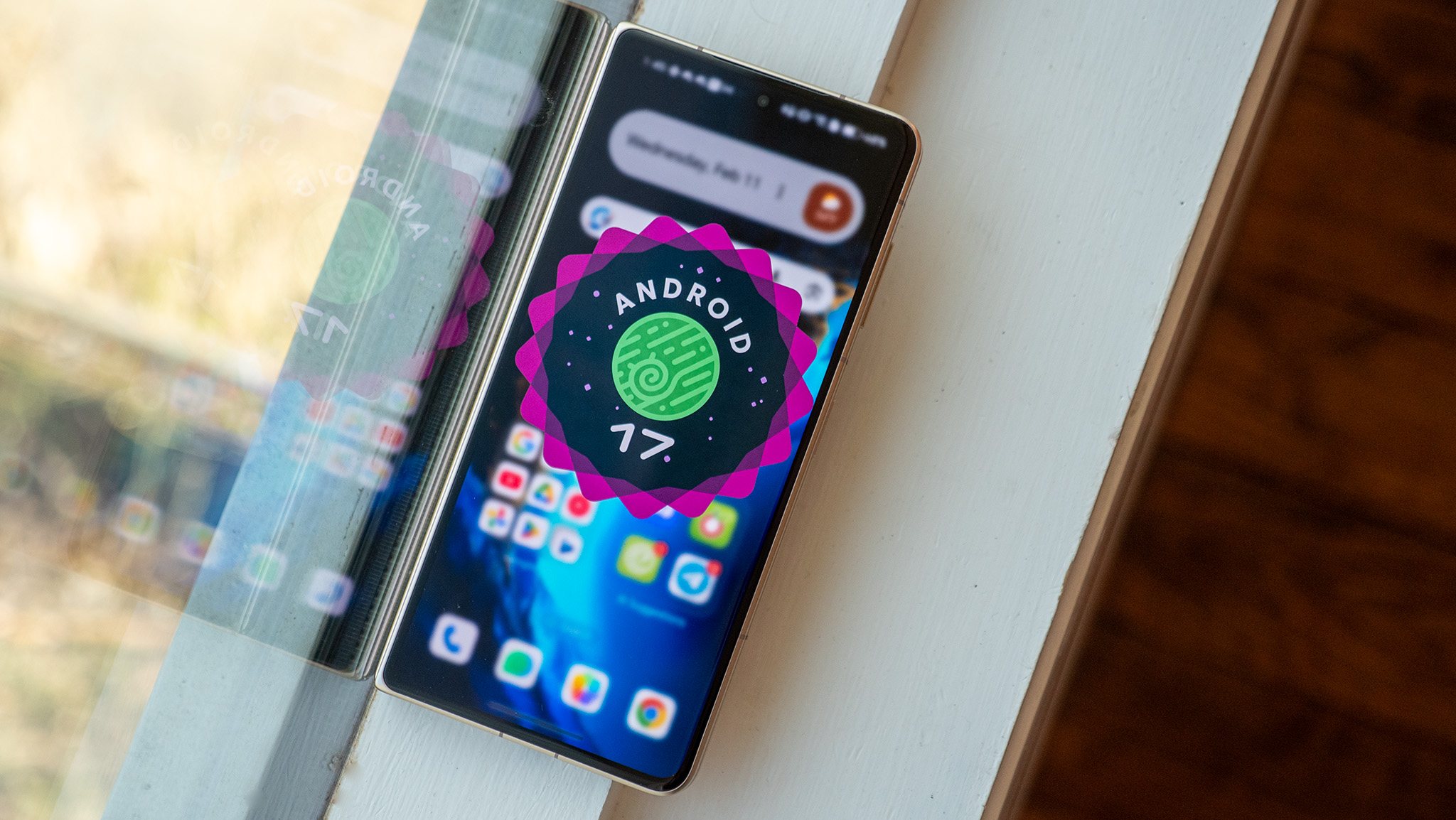 The Android 17 logo on an Honor Magic V5