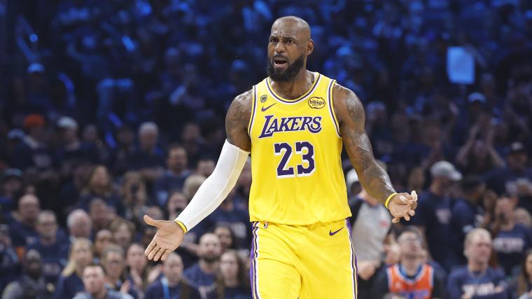 Lakers linked to Jazz's $13.3 million shot-blocking stud again