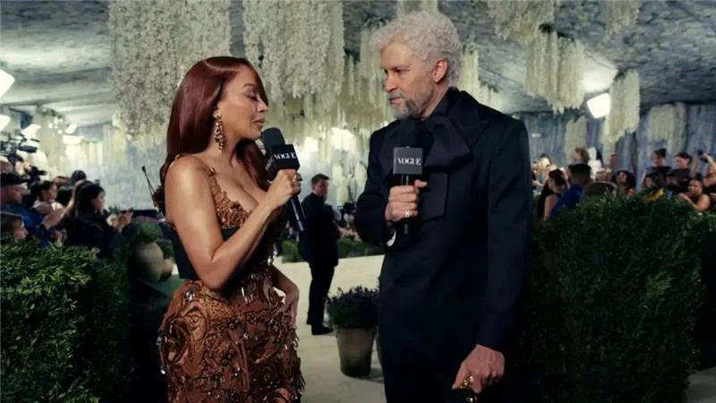 Bad Bunny opted for an elderly appearance for the 2026 Met Gala, sporting gray curls, sunspots and a cane. Vogue/YouTube
