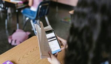 School cellphone ban can’t be OK’d fast enough for ‘fed up’ parents and teachers