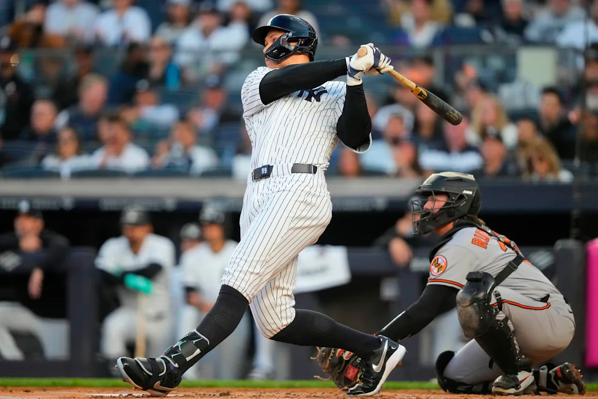Judge's big league-high 14th homer sparks Yankees over Orioles 12-1 for sweep, 14th win in 16 games
