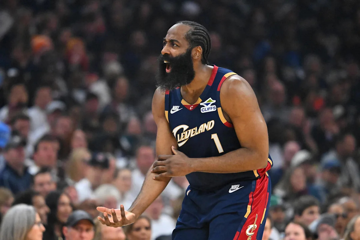 Report: Cavs plan to re-sign James Harden this offseason