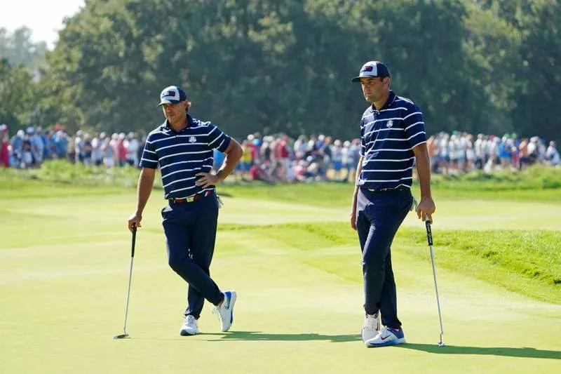 PGA, Golf Herren Ryder Cup – Day One Sep 29, 2023 Rome, ITA Team USA golfer Brooks Koepka left and golfer Scottie Scheffler looks on from the ninth hole during day one fourballs round for the 44th Ryder Cup golf competition at Marco Simone Golf and Country Club. Rome Marco Simone Golf and Country Club ITA, EDITORIAL USE ONLY PUBLICATIONxINxGERxSUIxAUTxONLY Copyright: xKylexTeradax 20230929_jcd_st3_0094