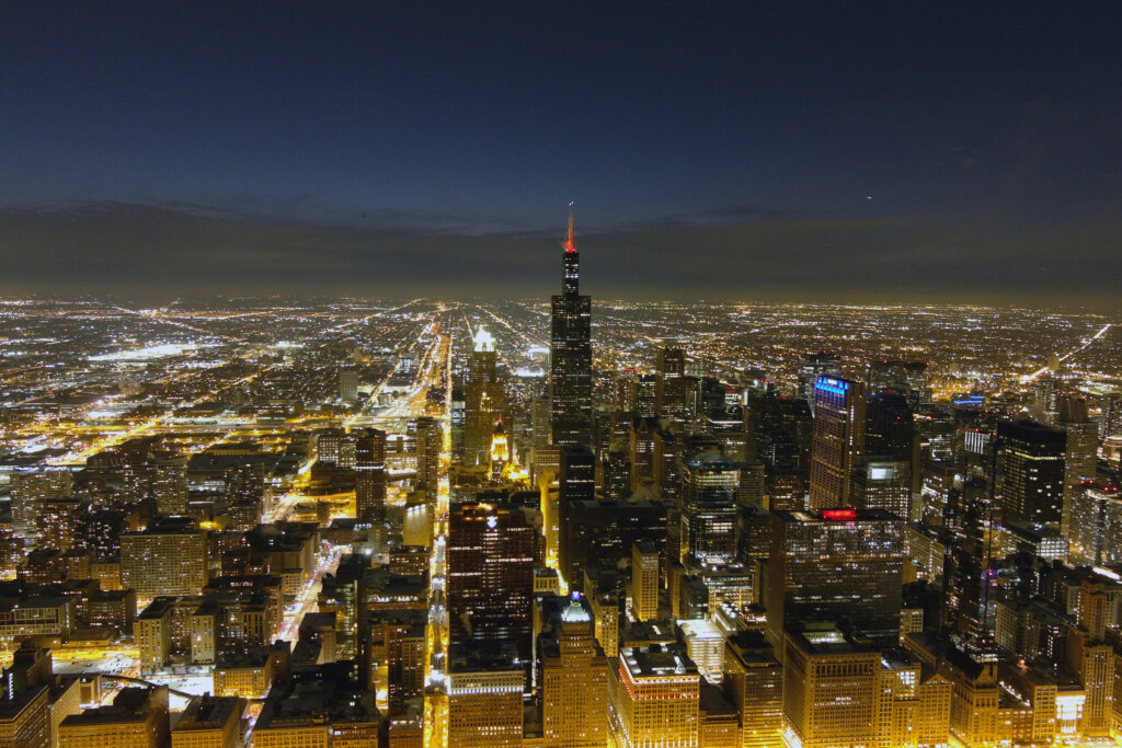 Chicago business activity returns to contraction