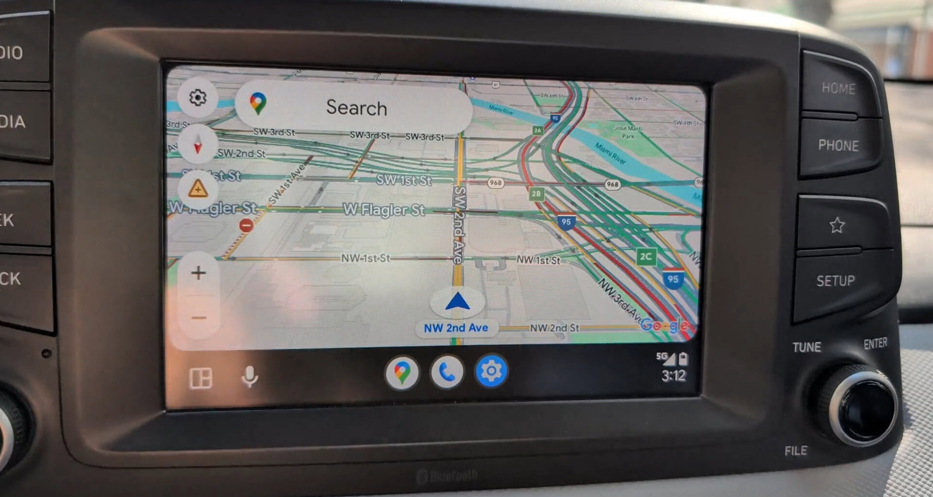 Android Auto Google Maps centered