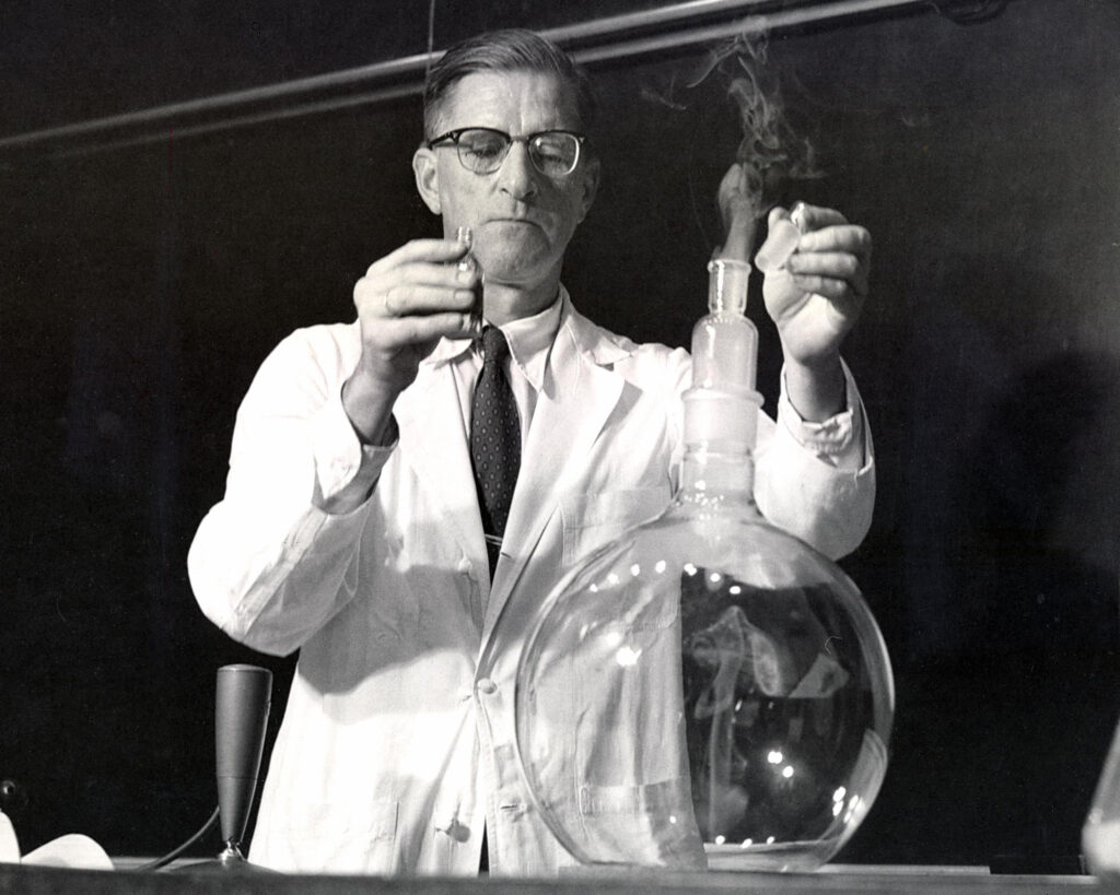 Arie Haagen-Smit conducts an experiment. Credit: Caltech Archives and Special Collections