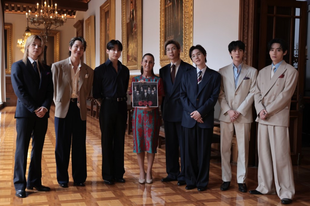 BTS Greets ARMY from Mexico’s Presidential Palace