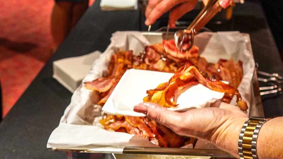 Journal Retracts Controversial Study Claiming Keto Diets Don’t Clog Arteries