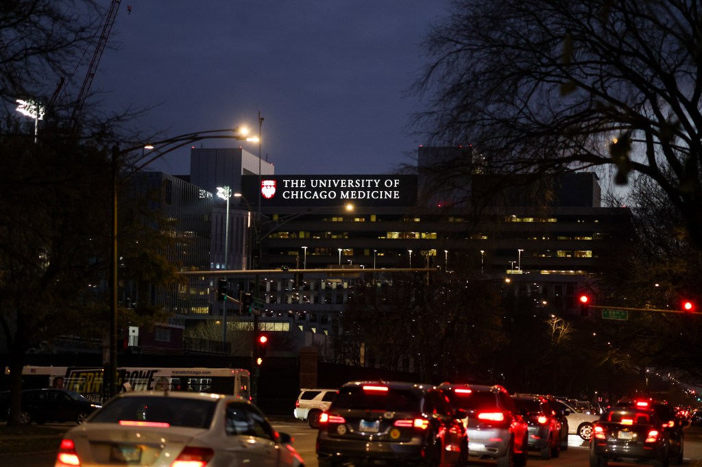 Fewer Illinois hospitals earn F and D grades for safety