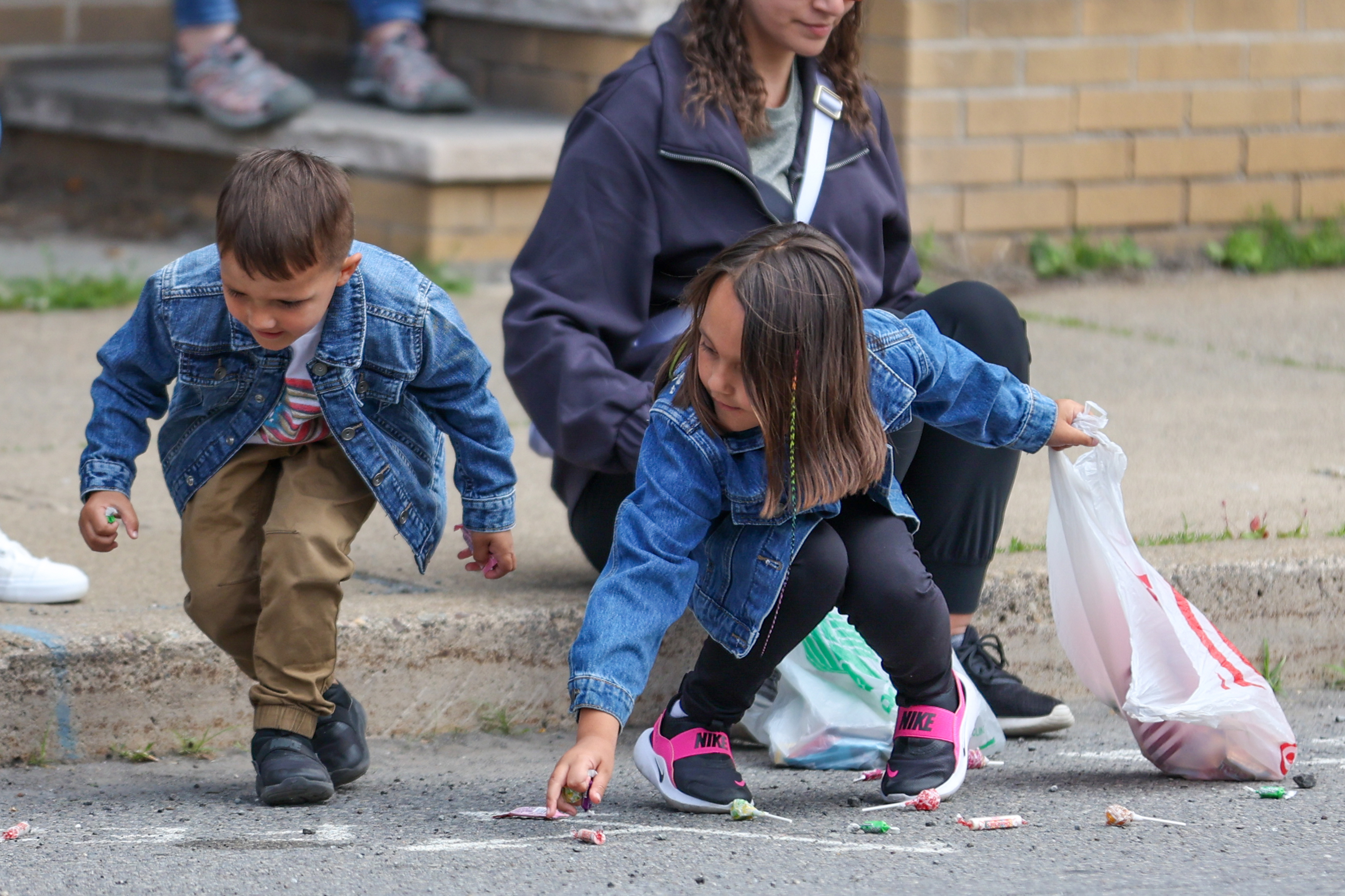 Eric, 4, left, and Julia Guiri, 7, both of Plymouth,...