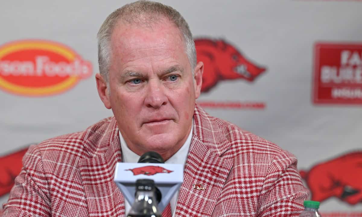Gut-Shot Godfather of Hogs Tennis Lobs Pointed Questions Yurachek’s Way in First Meeting