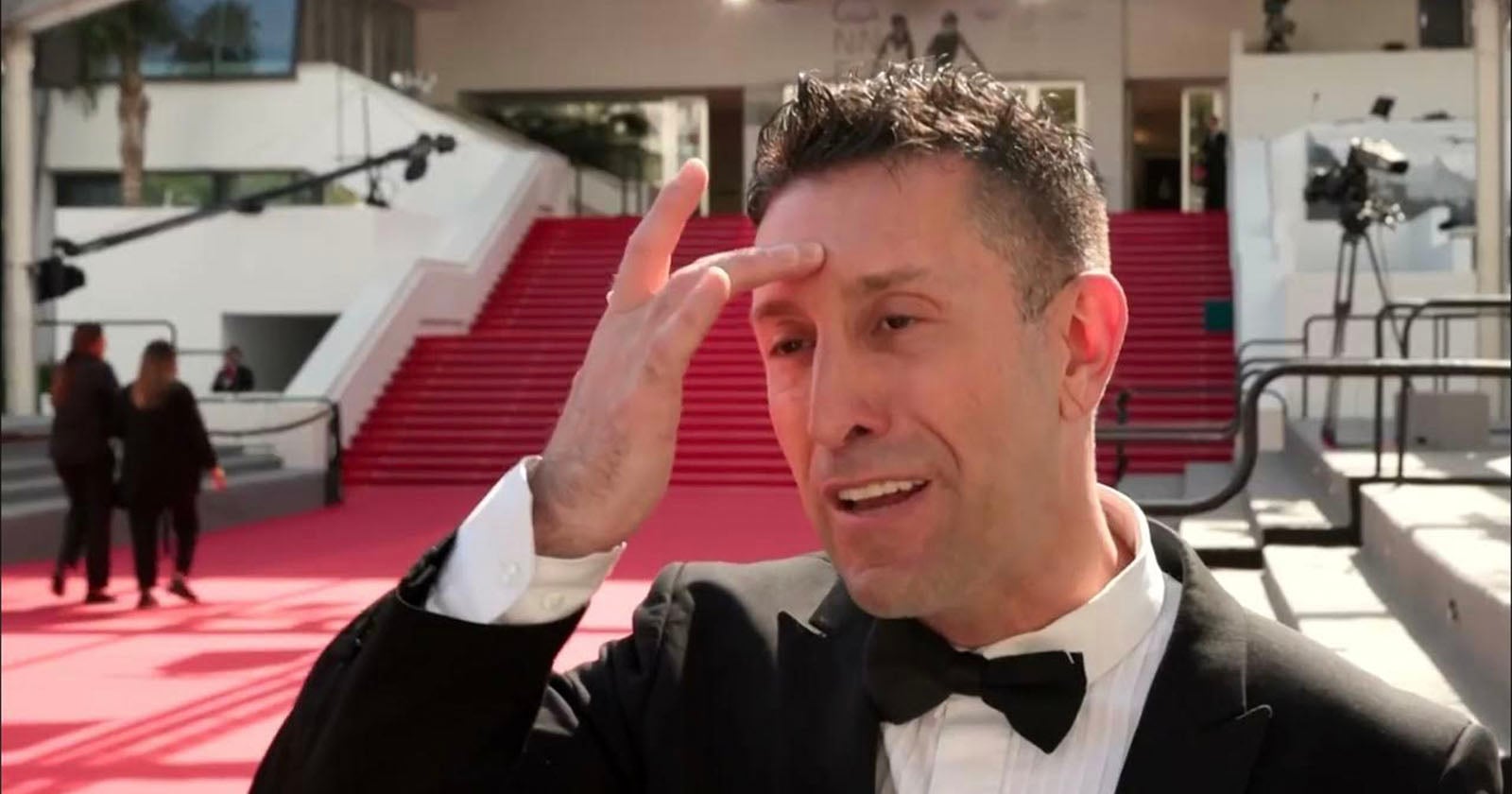 Cannes Photographer Reveals His Trick of Getting Hollywood Stars to Look at His Camera