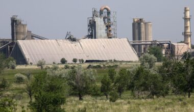 Boulder County reverses termination, allows CEMEX to operate