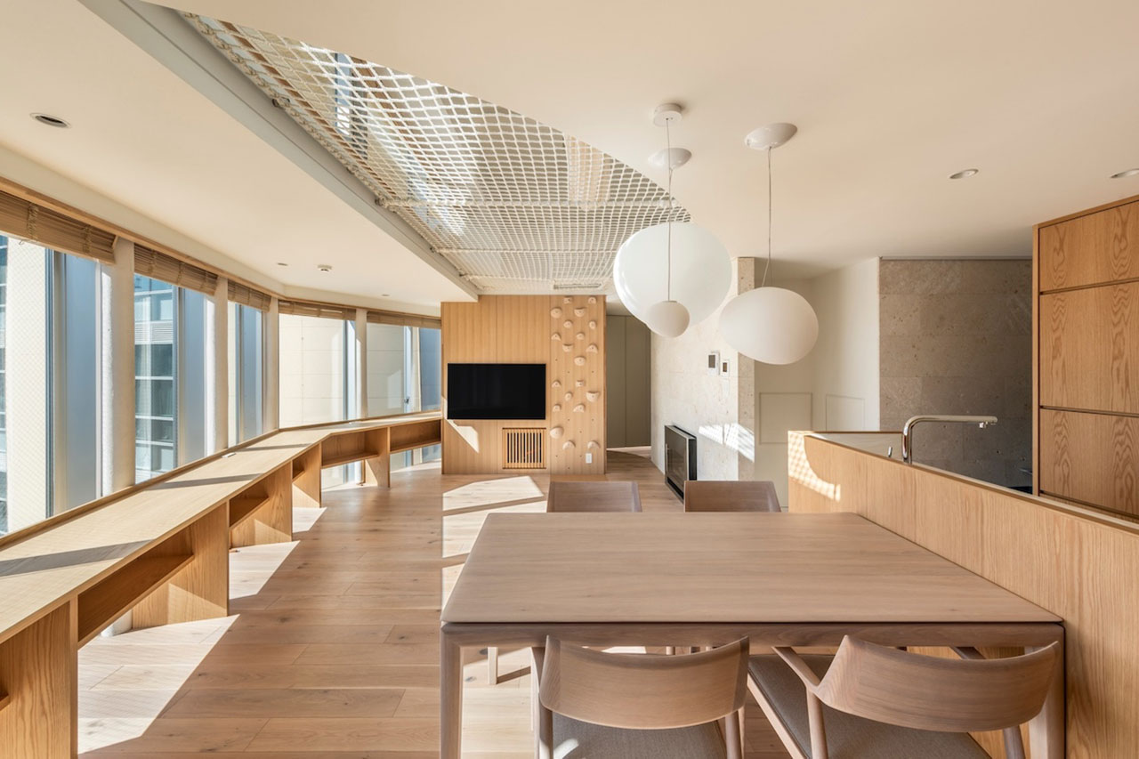 A Tokyo Building Offers an Elegant Answer to Urban Compression