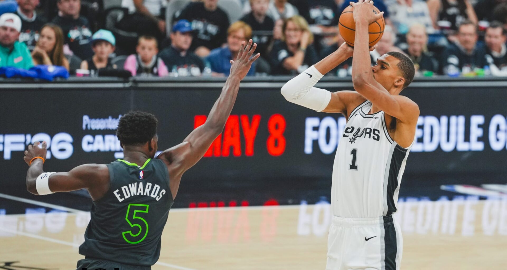 4 takeaways: Victor Wembanyama ejected, Wolves thrive to even series