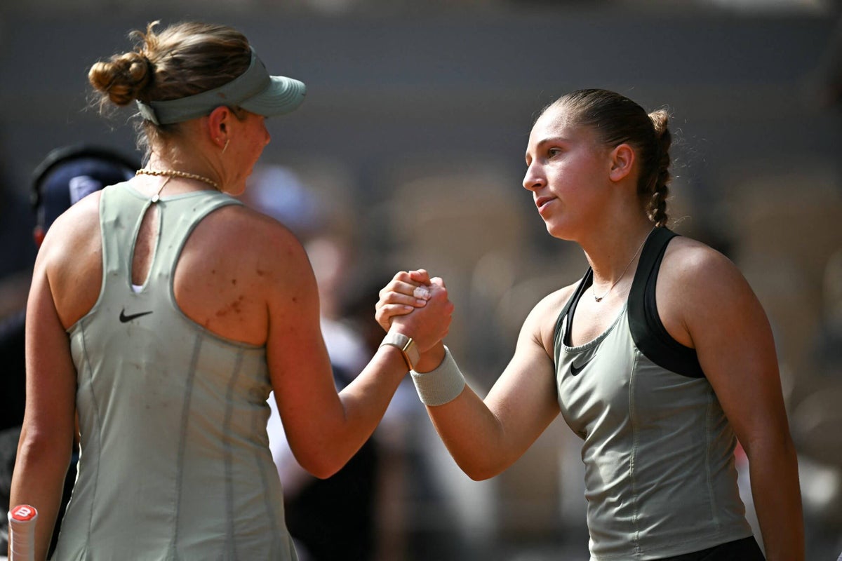 Diane Parry and the French Open crowd send Amanda Anisimova out of Roland Garros