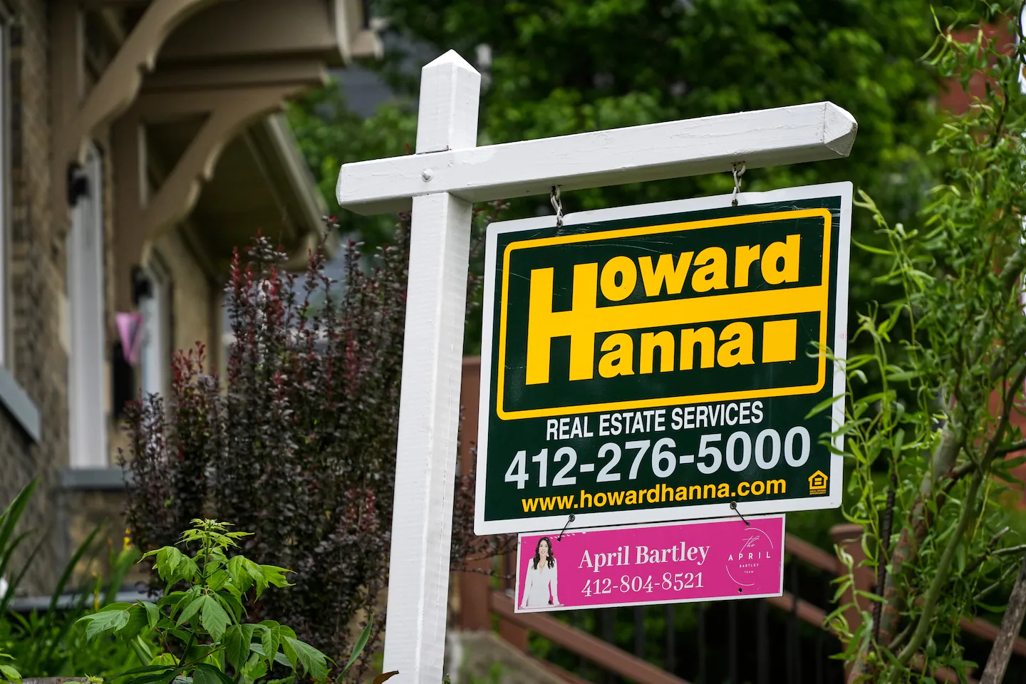 Some home buyers are giving up hope that mortgage rates will fall - The Washington Post