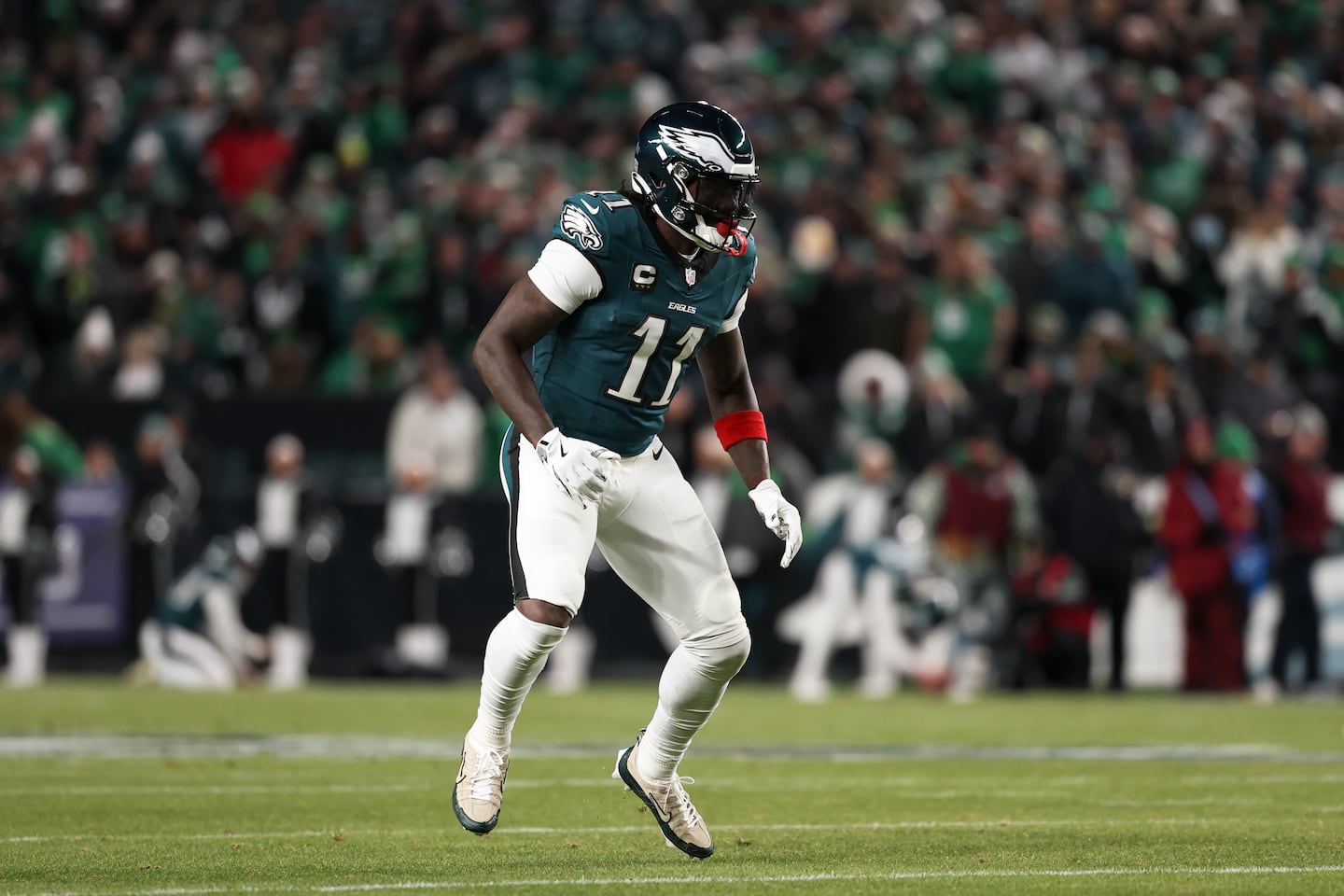 Rumors persist that the Eagles will trade wide receiver A.J. Brown to the Patriots.